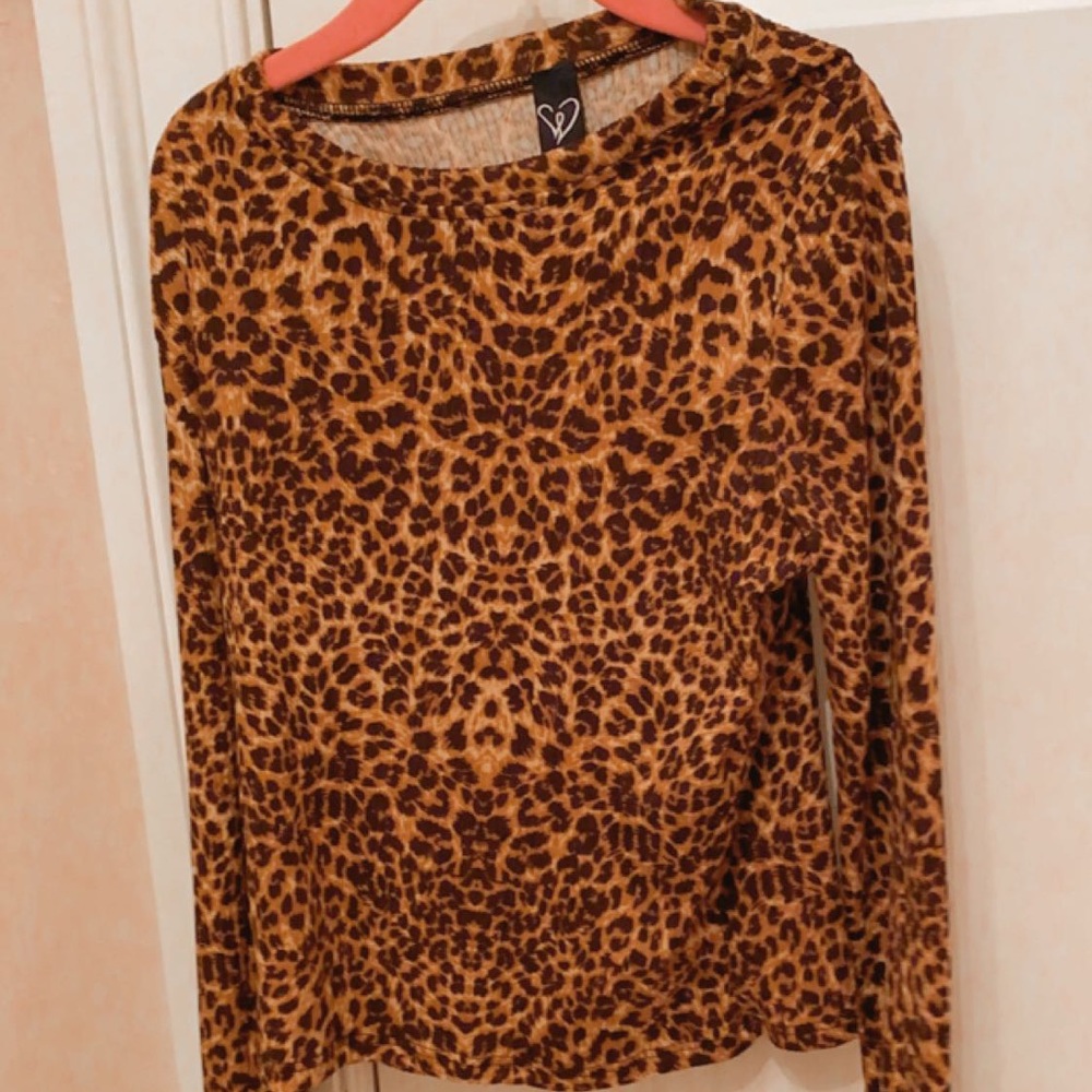 Cheetah Print Long Sleeve Tee